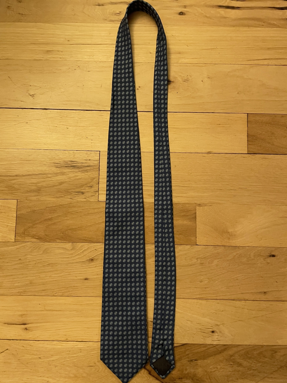 Hermes Navy Blue Polka Dot Men’s Tie - Picture 3 of 4